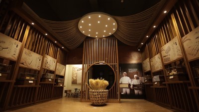 傳承將近一甲子的「大呷麵本家」，將製麵產業和文創結合，展現傳統與創新的多元可能性。