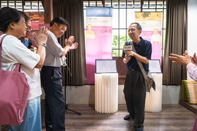 作家林廣導覽作品手稿夜霧2_0