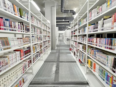 中市圖總館地下一樓密集書庫，作為各閱覽區的圖書典藏暨運輸中心