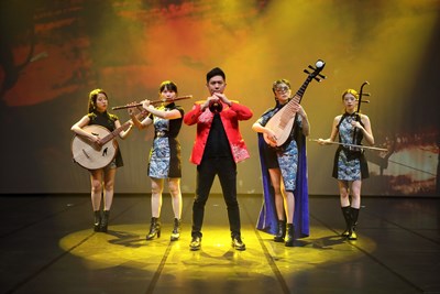 公版-美加東巡演行前演出,當代樂坊《絢麗臺灣》葫蘆墩登場