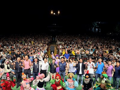 主圖-紙風車劇團《雞城故事》於豐原瑞穗國小盛大開演